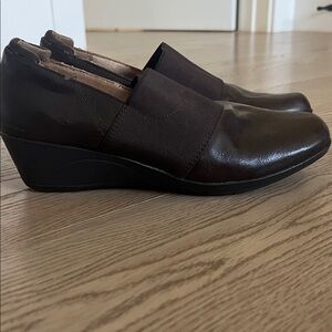 Mootsies Tootsies Dark Brown Wedge Shoes